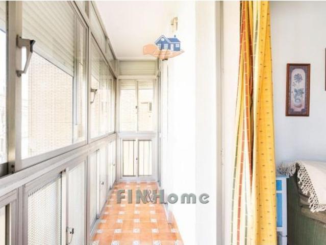 Este Piso en venta en Triana Sevilla Con ascensor lo tiene todo