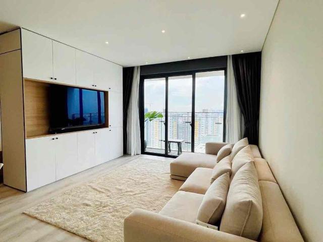 Estella Heights | Premium 2 Bedroom Apartment with Stunning City Views
