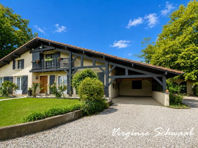 ESTIBEAUX 40, MAISON DE 192 M², 5 CHAMBRES, PISCINE, STUDIO ET DÉPENDANCE SUR 4 400 M²