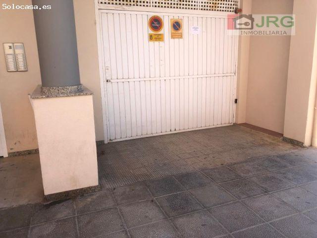¡Estilo Loft y luz natural en Benicarló! Con parking en zona premium