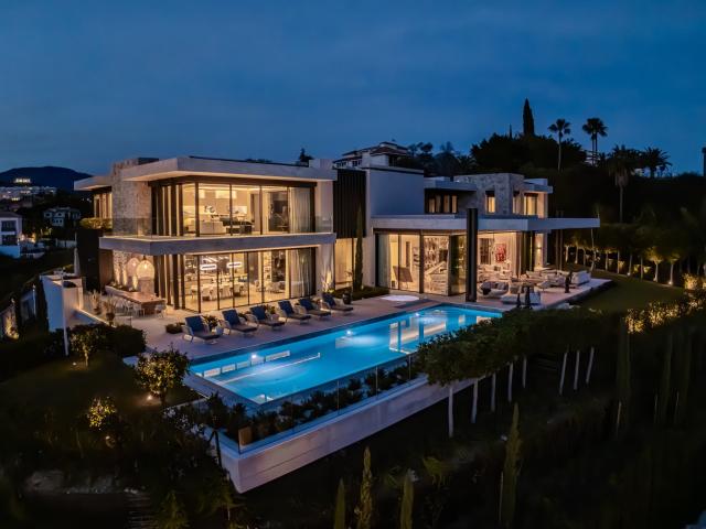 Estimado Ultra Privado de la ladera con comodidades de clase. 1795m² Benahavís