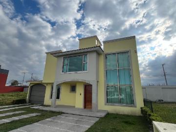 Estrena casa con excelentes acabados a 5 min. del aeropuerto Toluca