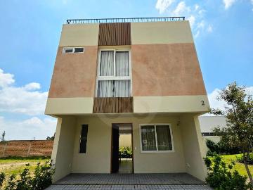 Estrena casa en Santa Ana Tepetitl?n
