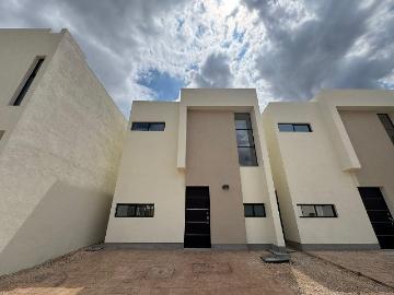 ESTRENA CASA EN RENTA, EN RESIDENCIAL SOLANA | FRENTE A PARQUE