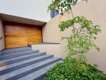 Estrena espectacular residencia completamente renovada en Providencia