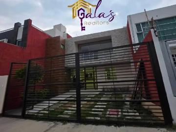 ESTRENA, HABITACIÓN CON BAÑO COMPLETO EN PLANTA BAJA!