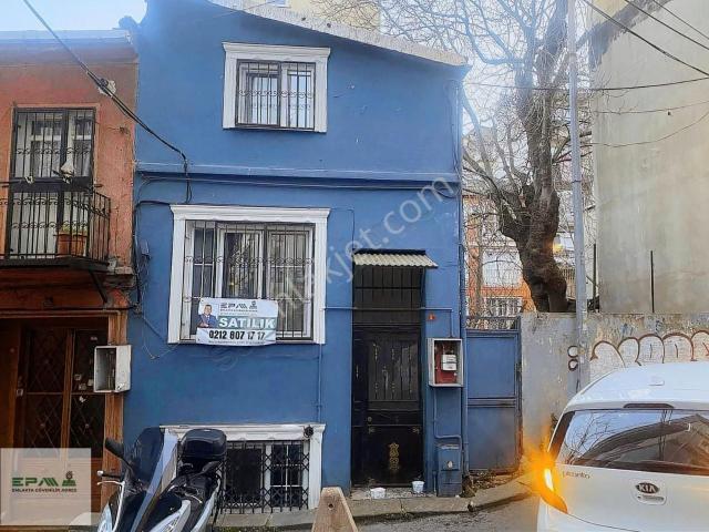 Epa Emre Koç'tan İstanbul'un Göbeğinde Müstakil Hayat