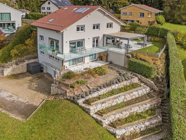 EPALINGES Luxusimmobilie mit atemberaubender Aussicht