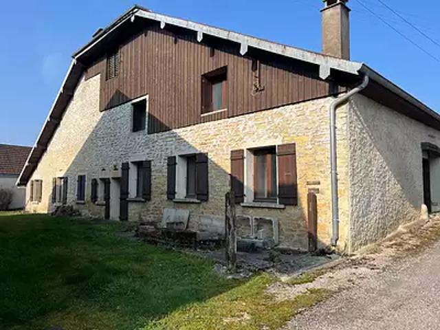 Epeugney 25290 Achat / Vente maison 7 pièces t7 au dernier étage