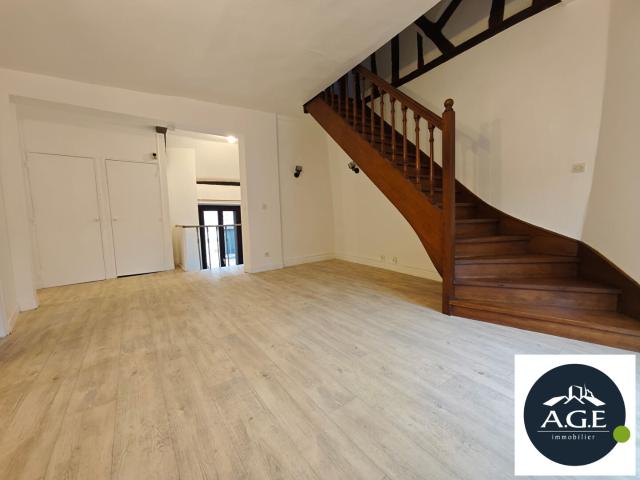 EPERNON / Location Maison 3 Pièces 56 m²