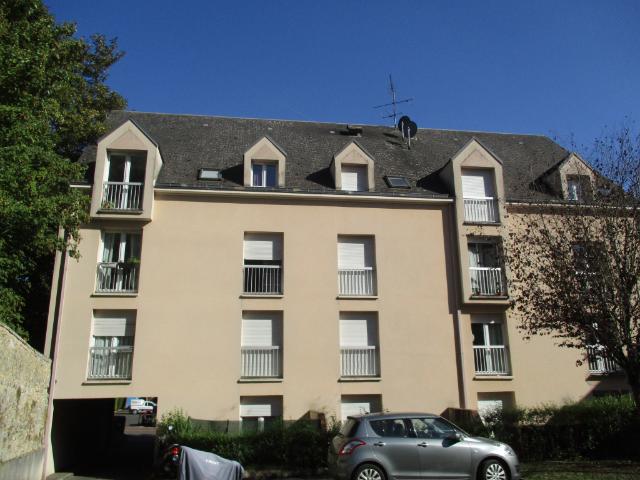 EPERNON / Location Appartement 1 Pièce 28 m²