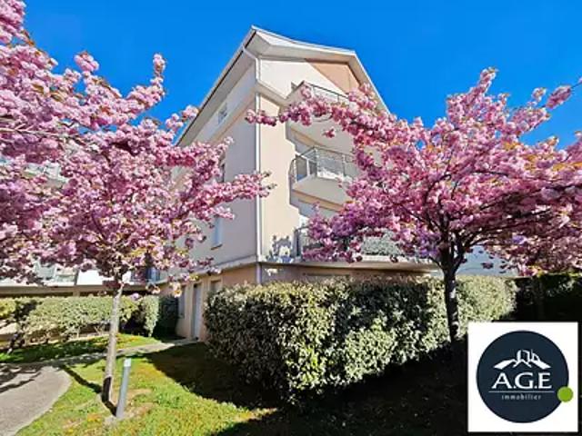 Epernon 28230 Location appartement 2 pièces t2 terrasse parking