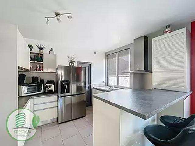 Epernay 51200 Achat / Vente appartement 4 pièces t4 au dernier étage parking