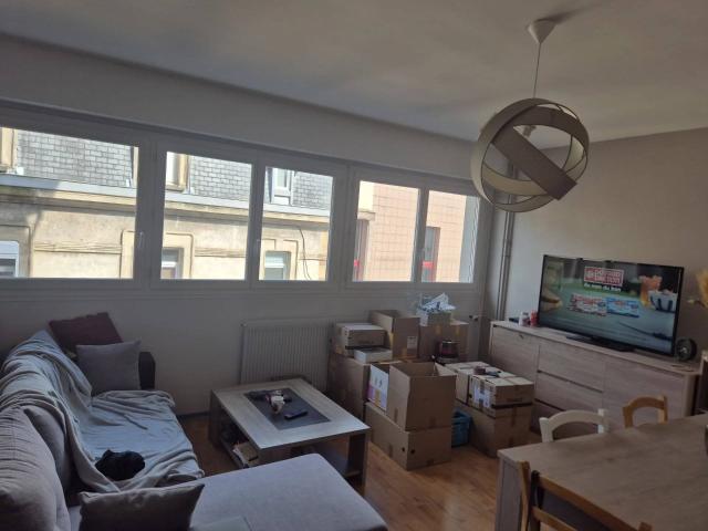 epinal quartier place jeanne d'arc appartement t3