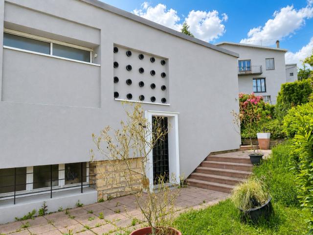 EPINAL RIVE GAUCHE MAISON INDIVIDUELLE AU STYLE « ESPRIT BATEAU » AVEC POTENTIEL ARCHITECTURAL