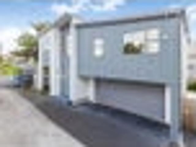 Epsom, 4 bedrooms, $2500 pw