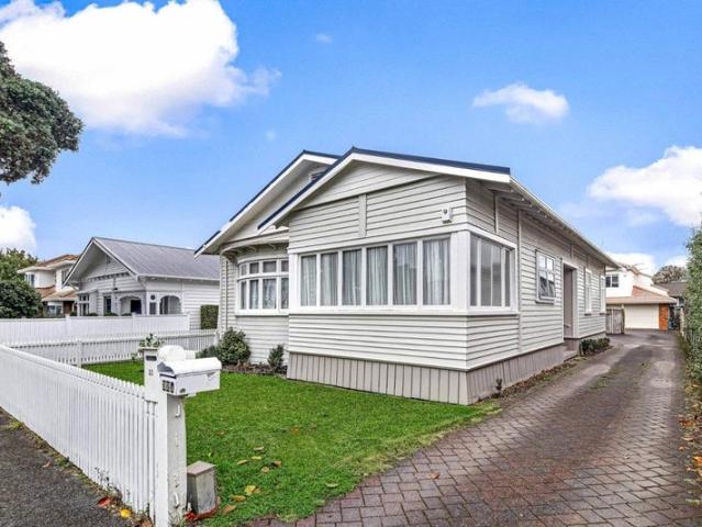 epsom, 4 bedrooms