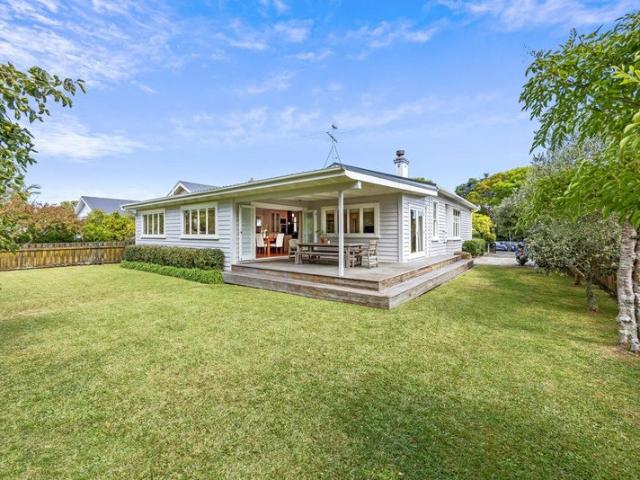 epsom, 4 bedrooms