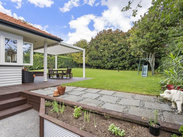 epsom, 4 bedrooms