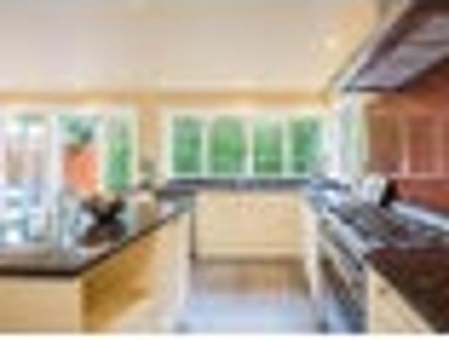 Epsom, 5 bedrooms, $1495 pw