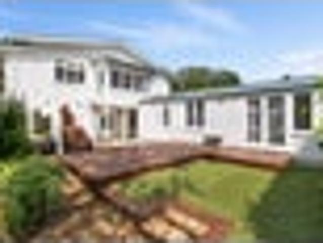 Epsom, 5 bedrooms, $1500 pw