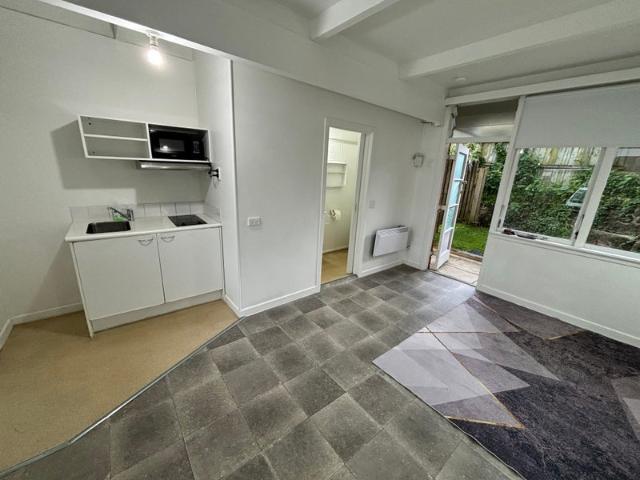 Epsom, 1 bedroom