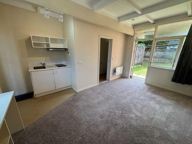 Epsom, 1 bedroom