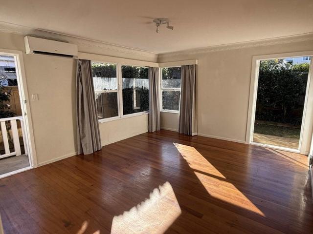 epsom, 2 bedrooms