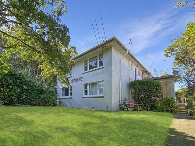 epsom, 2 bedrooms