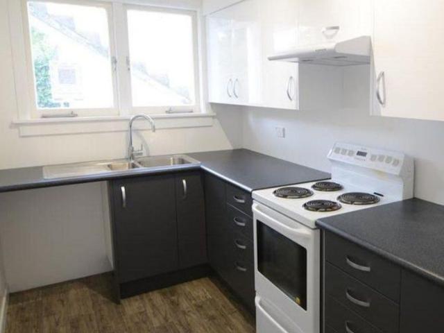 epsom, 2 bedrooms