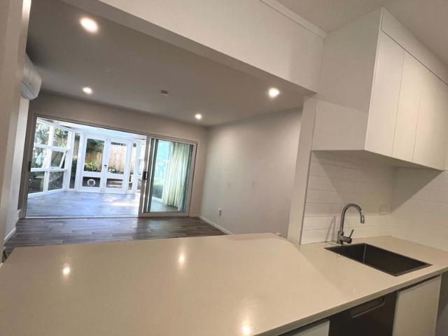 epsom, 2 bedrooms