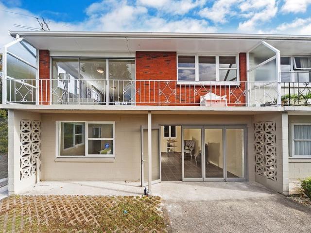 epsom, 3 bedrooms