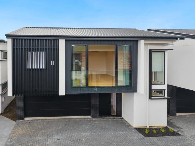 epsom, 3 bedrooms