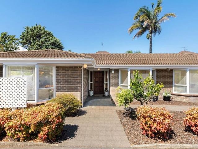 epsom, 3 bedrooms