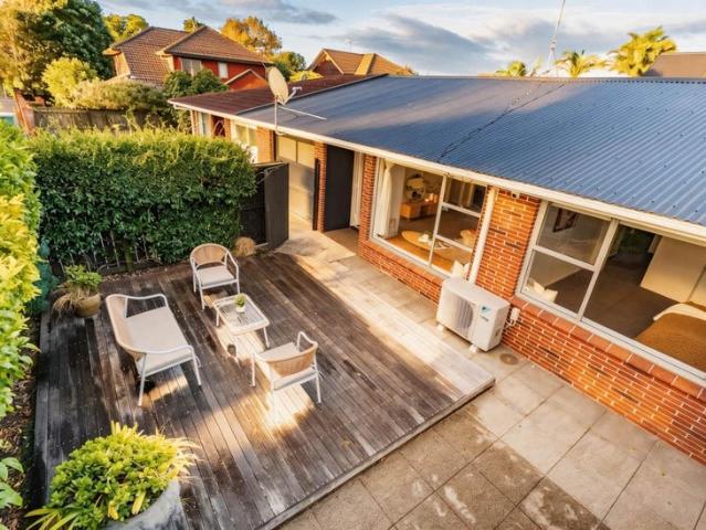 epsom, 3 bedrooms
