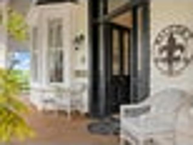 EPSOM VILLA, COUNTRY LIFESTYLE AND PRICE