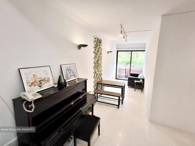 Equatorial Apartments D15, Apartment