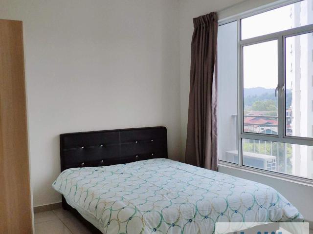 Equine Park. Master Room A/C Hot Bath, Bus to MRT. Springville