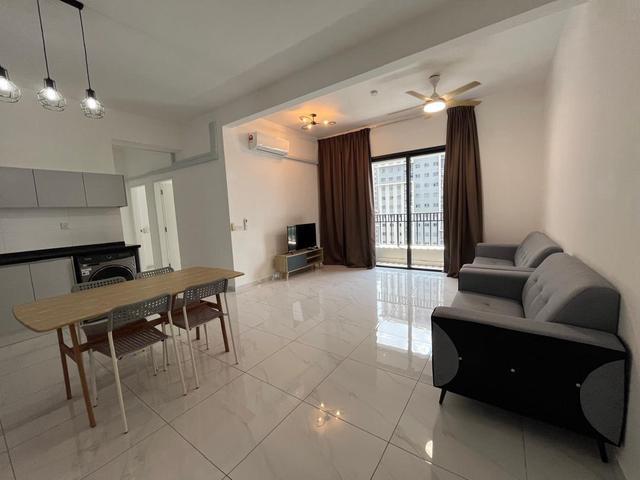 Equine Residence Condo Fully Furnished Near MRT Seri Kembangan