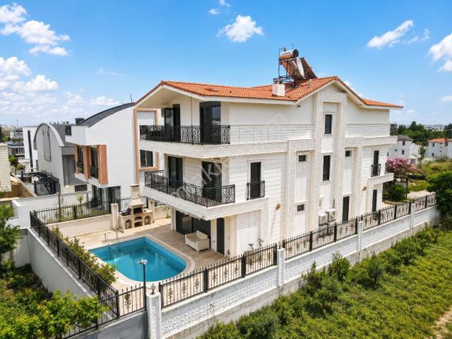 Ermenekte Müstakil 6+1 Trıblex Havuzlu Villa