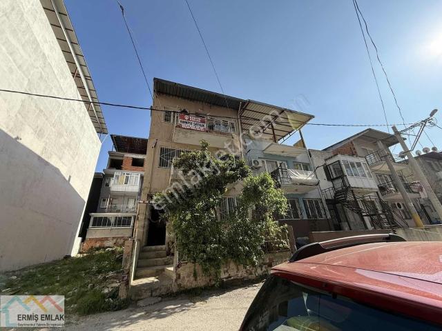 Ermiş Emlak'tan Buca M.kemal Mah Satılık 3 Katlı Müstakil Bina