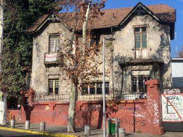 Ernesto Pinto Lagarrigue/Dominica, Recoleta