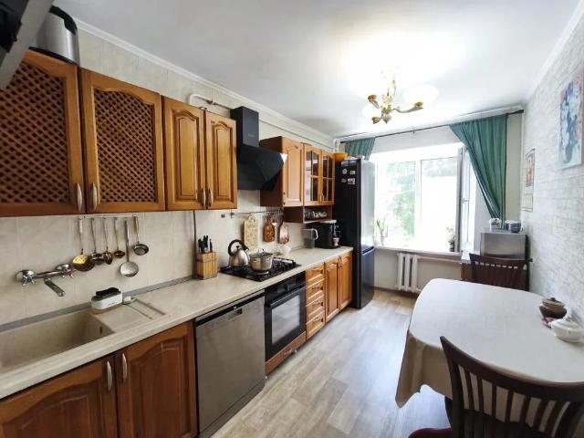 Черноморский пгт, Новая ул,дом 9