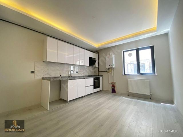EROKLAR'DAN CADDE ÜZERİNDE YENİ BİNA ULTRA LÜKS Y.GİRİŞ 2+1 !