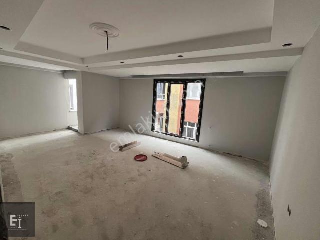 Eray Emlak'tan Satılık Arakat 2+1 90m2 Kullanışlı Daire