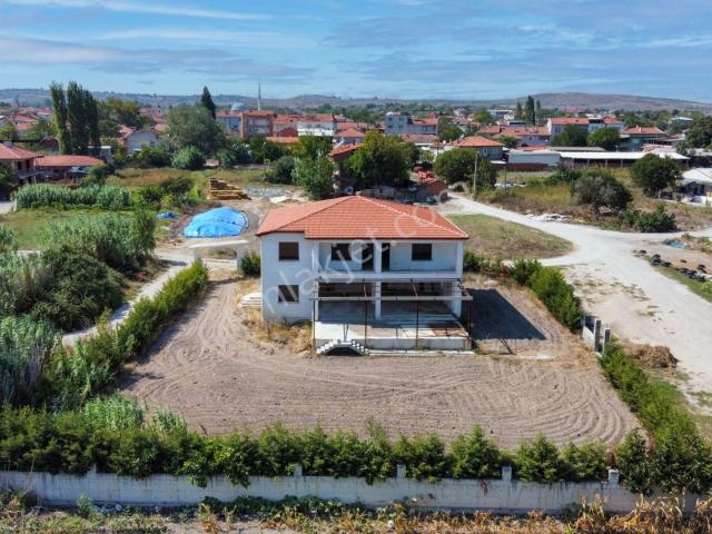 Era Sözden Balıkesir Pamukçu Mah. 6+1 Satılık Natamam Villa