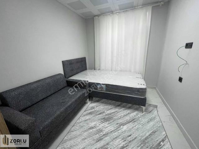 Erasta'ya 150 Metre Balkonlu Ferah Bodrum 1+0 Full 0 Eşyalı