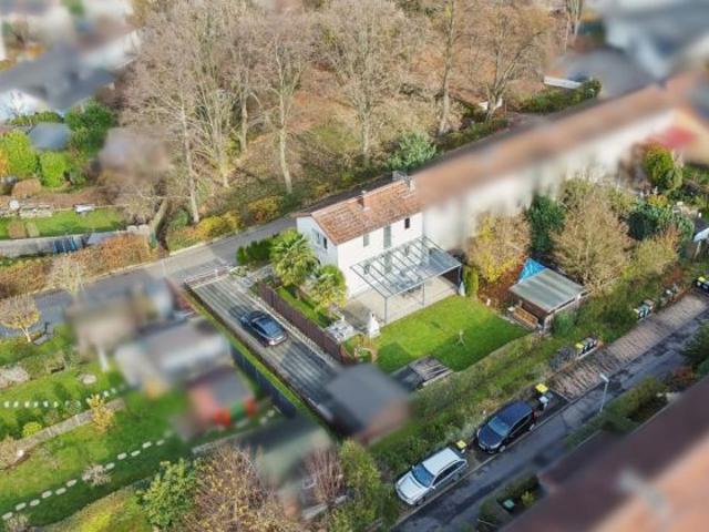 Erbbaurecht*Charmantes Reihenendhaus mit Gartenidylle in ruhiger Lage am Frankfurter Berg