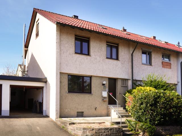 Erbbaurecht: Charmantes Reihenendhaus in TOP Lage von Neckarsulm: 100 m² Wfl Garage & Süd Garten