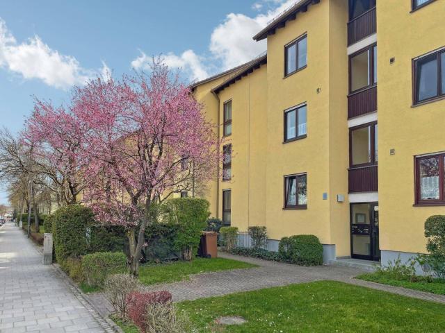 Erbpacht Familiengerechte und großzügige 3 Zimmer Wohnung in München Hasenbergl/Am Hart